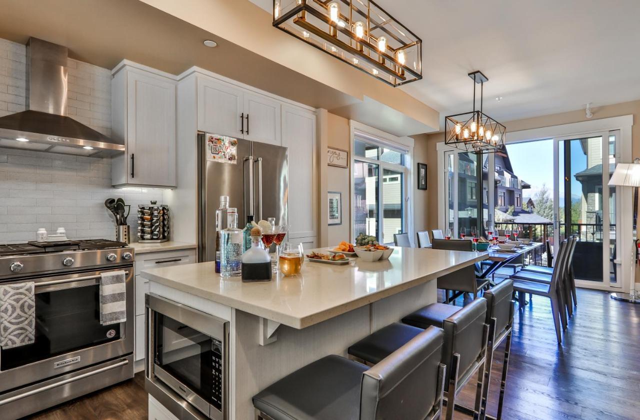 The Peak By Samsara - Panorama View - 4br & 5bth Canmore